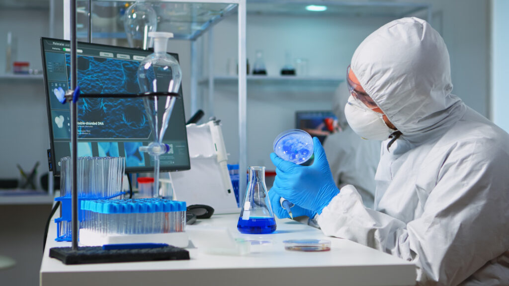 Laboratorio com analise científico. Pesquisadores do resveratrol.